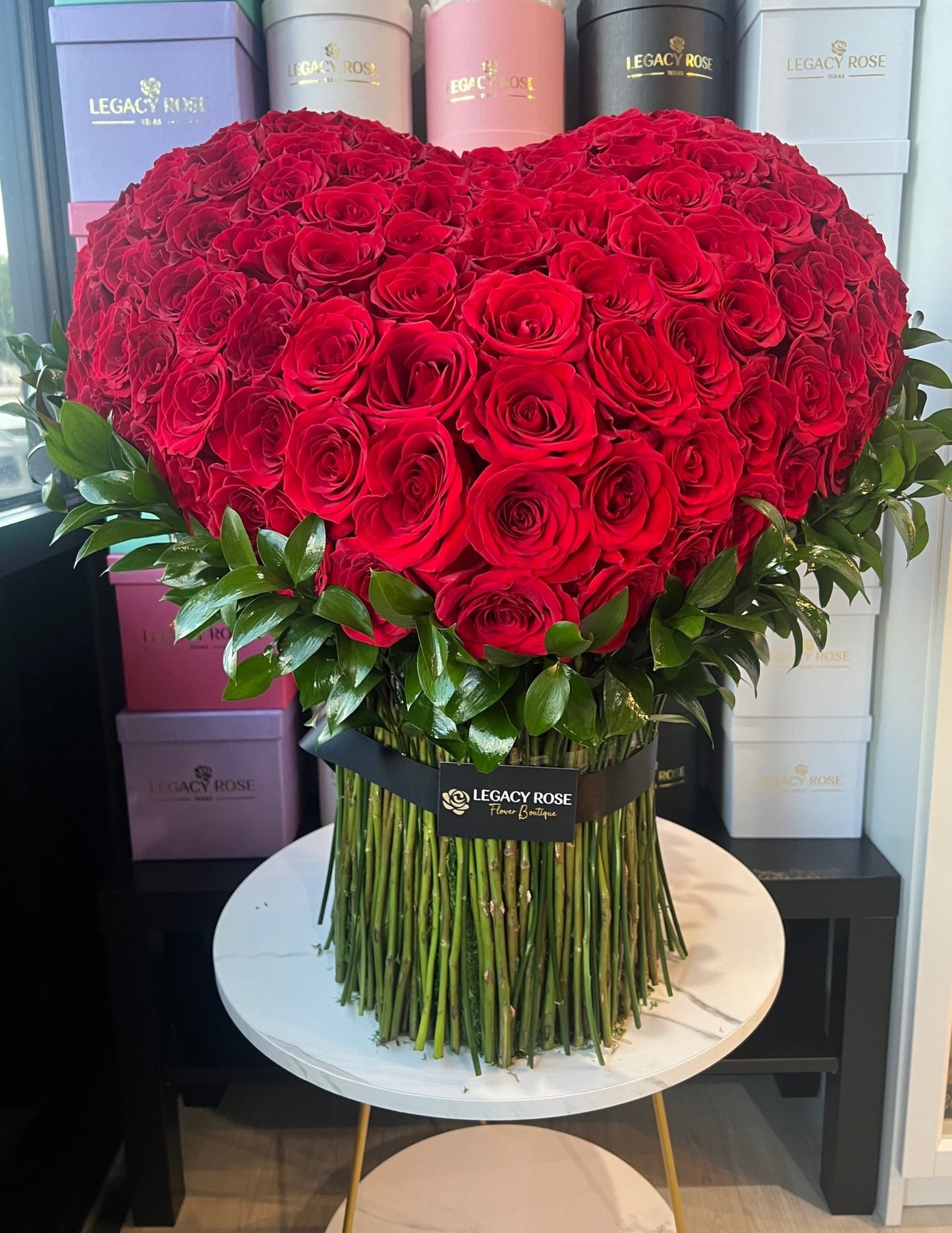 Stunning Standing Heart - Legacy Rose TX